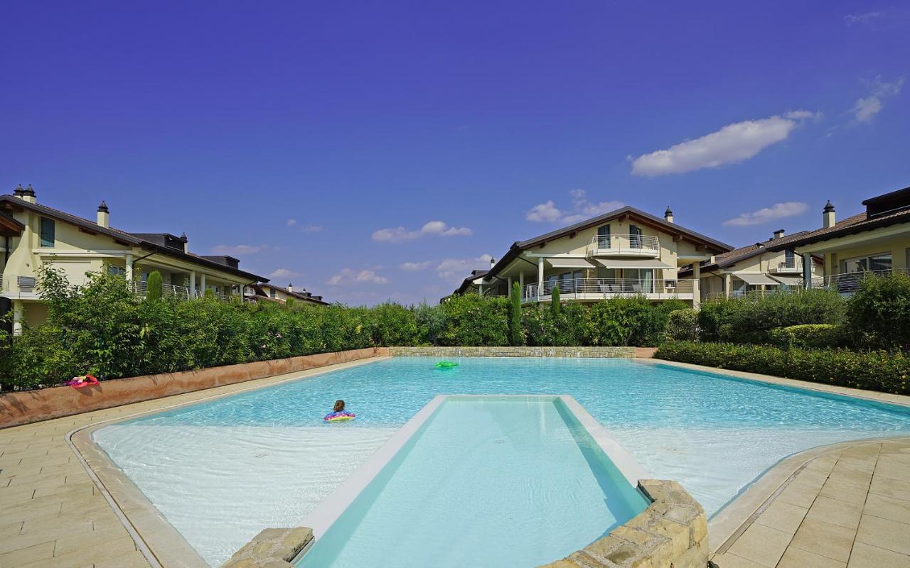 Giulia Luxury Apartment Sirmione Exterior foto