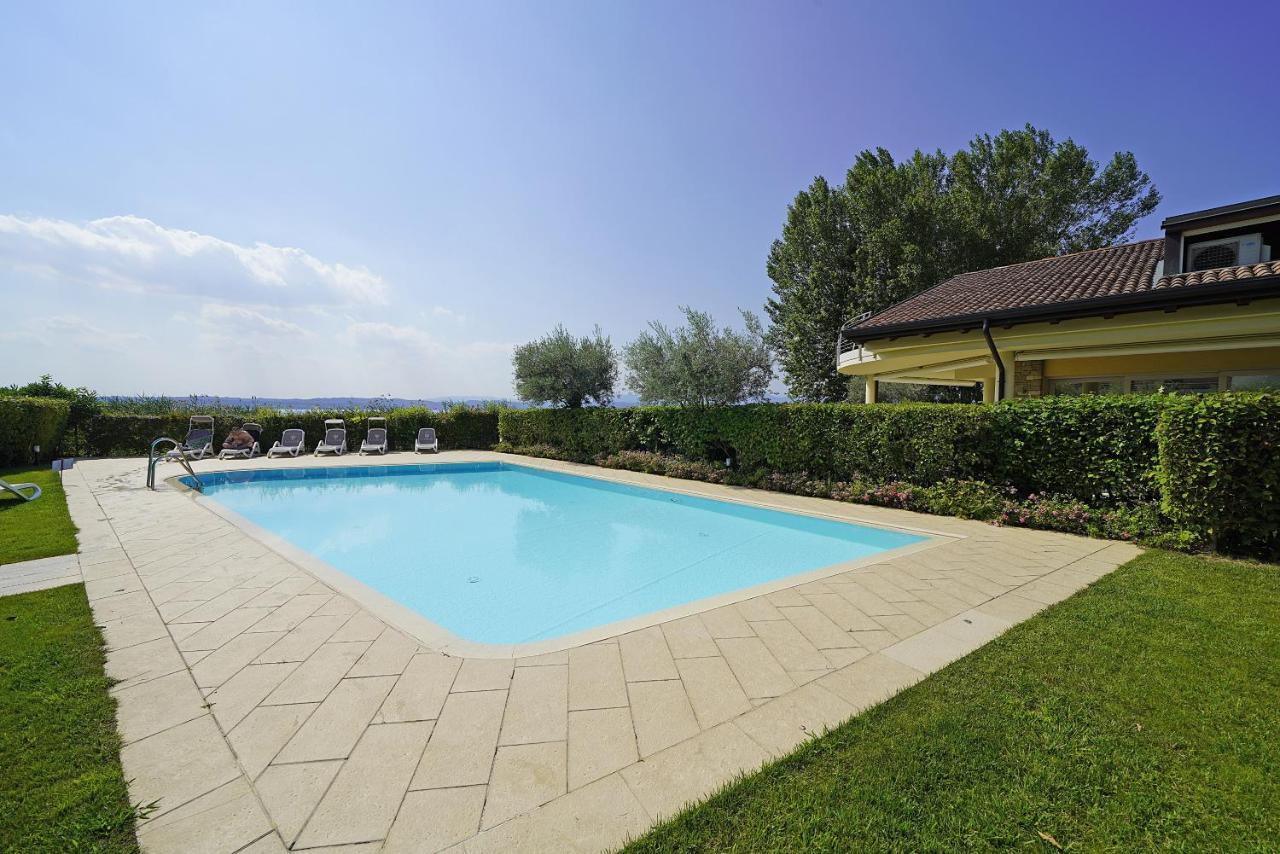 Giulia Luxury Apartment Sirmione Exterior foto