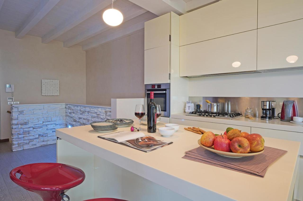 Giulia Luxury Apartment Sirmione Exterior foto