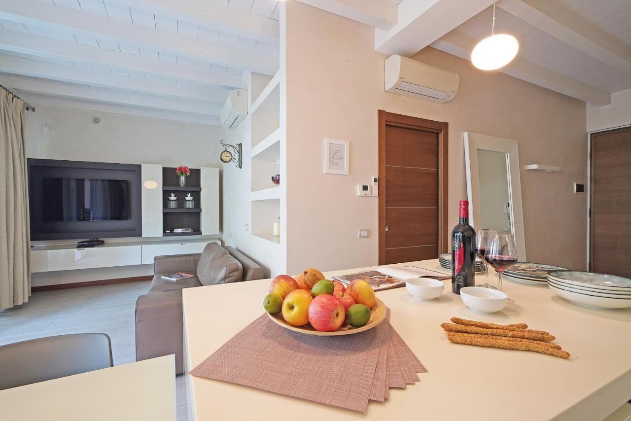 Giulia Luxury Apartment Sirmione Exterior foto