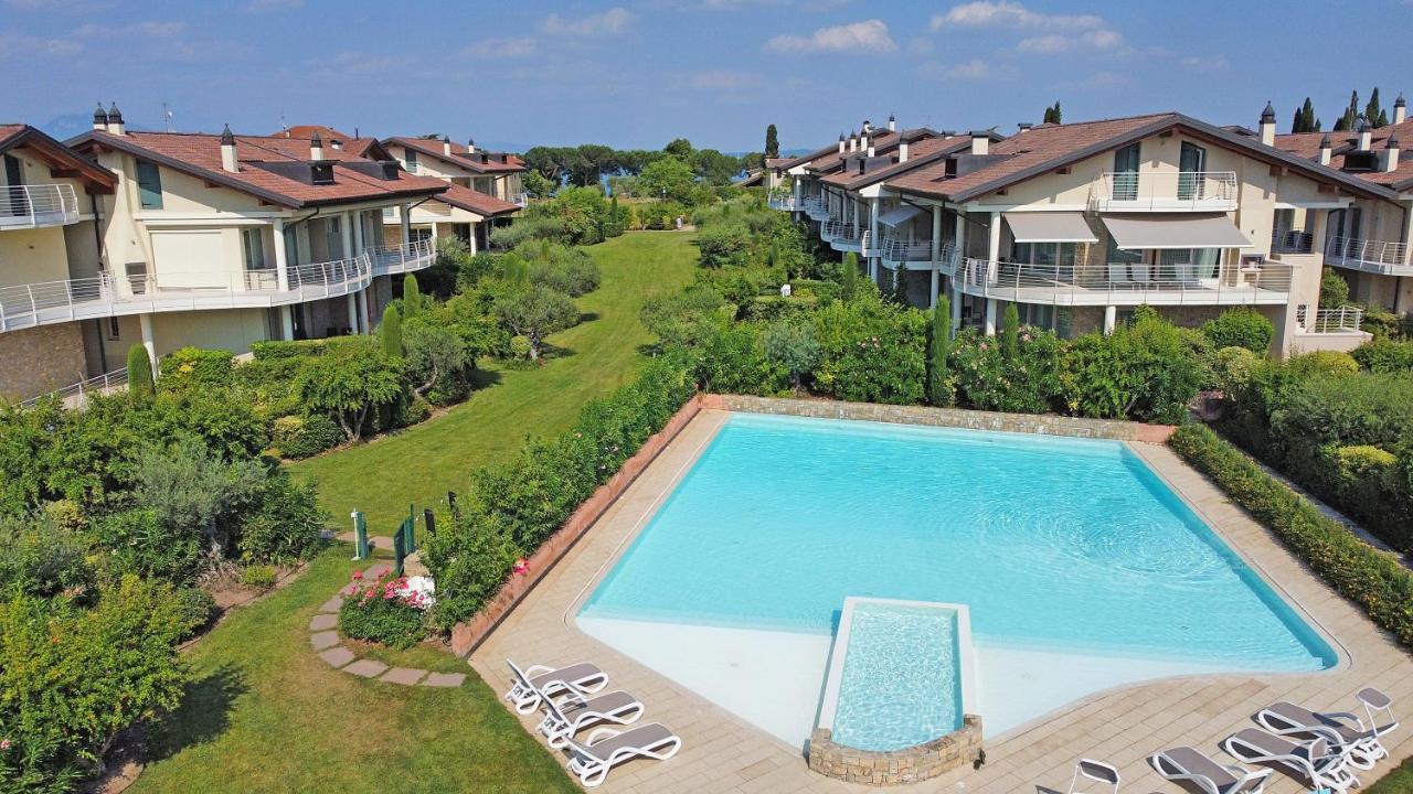 Giulia Luxury Apartment Sirmione Exterior foto