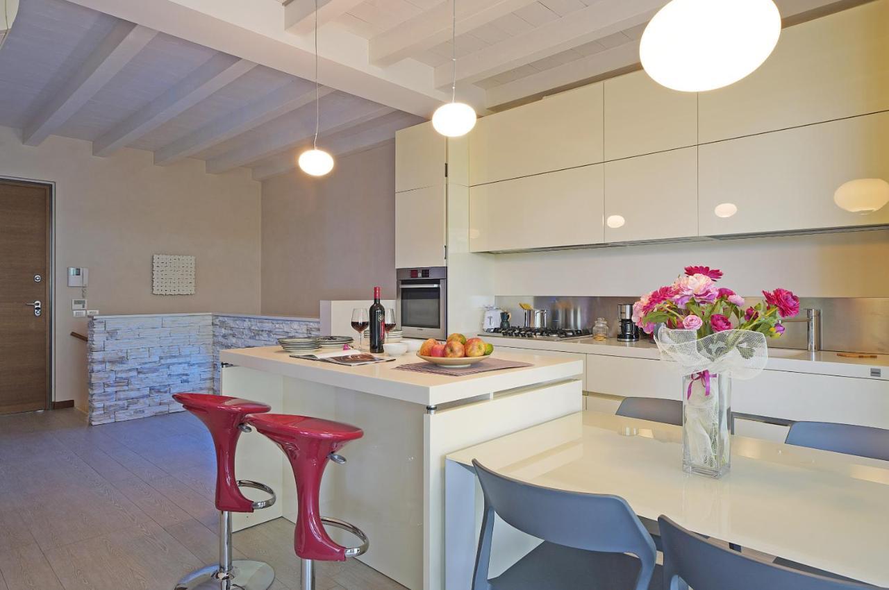 Giulia Luxury Apartment Sirmione Exterior foto