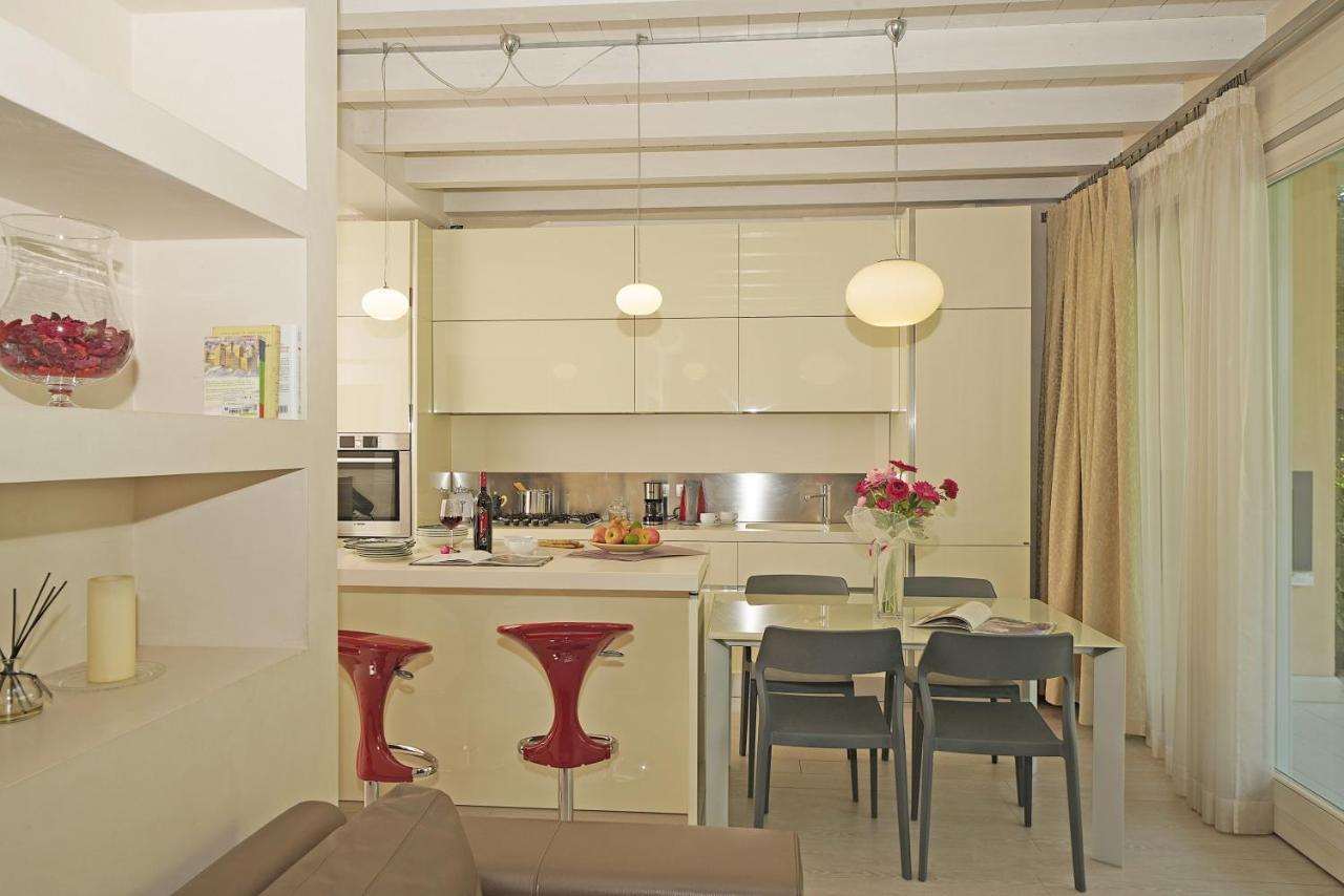 Giulia Luxury Apartment Sirmione Exterior foto