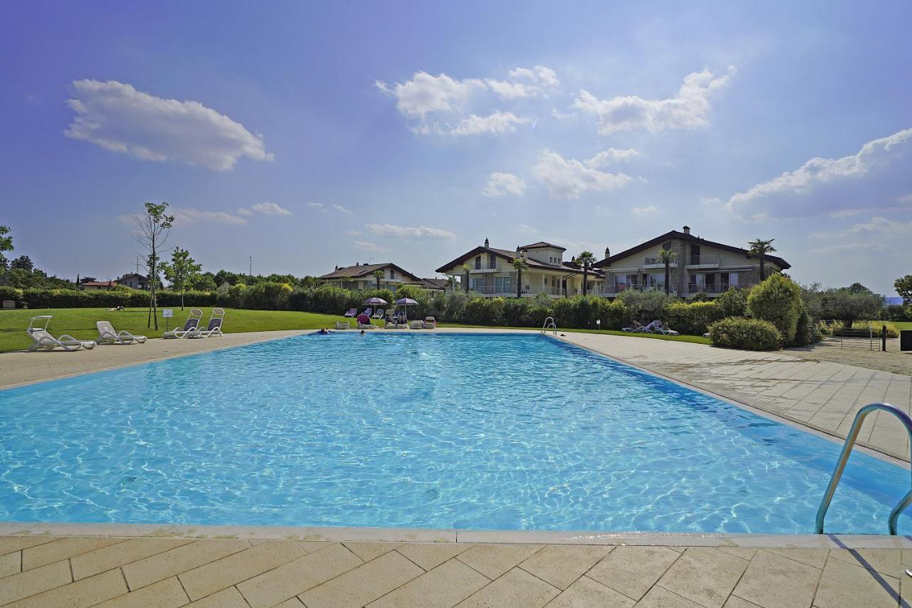 Giulia Luxury Apartment Sirmione Exterior foto