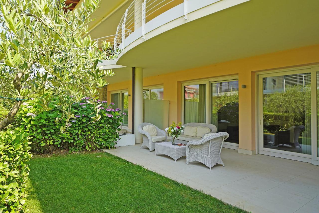 Giulia Luxury Apartment Sirmione Exterior foto